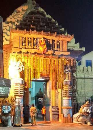 Night view of Lord Patitapabana