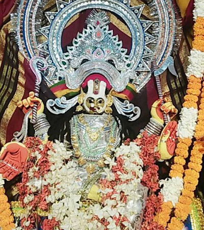Goddess Ramachandi's Bhubaneswari Besha