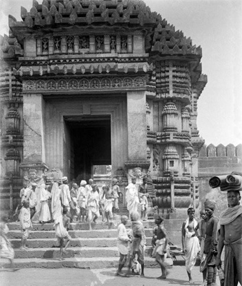 Southern entrance of the Jagannatha Temple in 1868 Southern entrance of the Jagannatha Temple in 1868