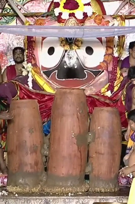 Adhara Pana offered to Lord Jagannath