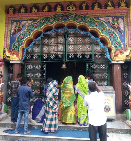 Devotess Worshiping Goddess Kali