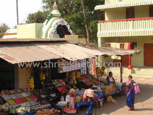 Vendors selling Holy products for the Lord
