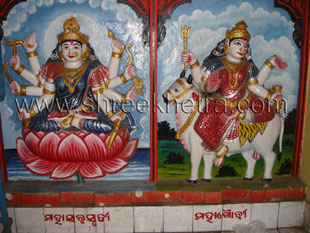 Goddesses on inner wall